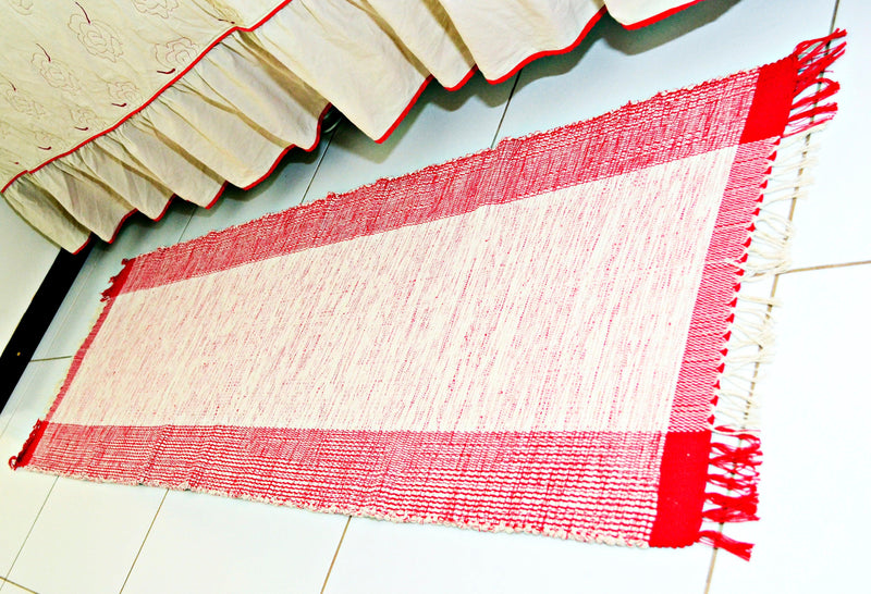 Tapetes de Quarto em Tear Manual Vermelho